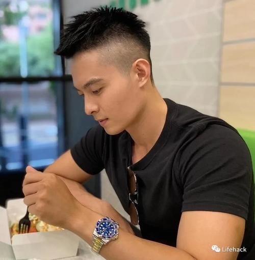 今夏最流行的男士发型趋势，帅掉渣儿了