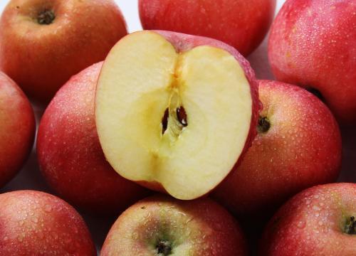 糖尿病人|早餐空腹吃苹果,能帮助减肥、保护肠胃夏季吃苹果,有几个窍门