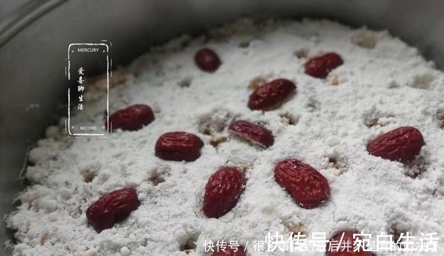 糯米|两勺糯米粉一把大红枣，做出夹心枣泥糕，香甜软糯，比面包还好吃