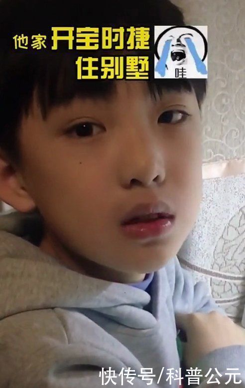 “怎么不考好一点？”儿子考了85分被爸爸嫌弃，儿子的回答亮了