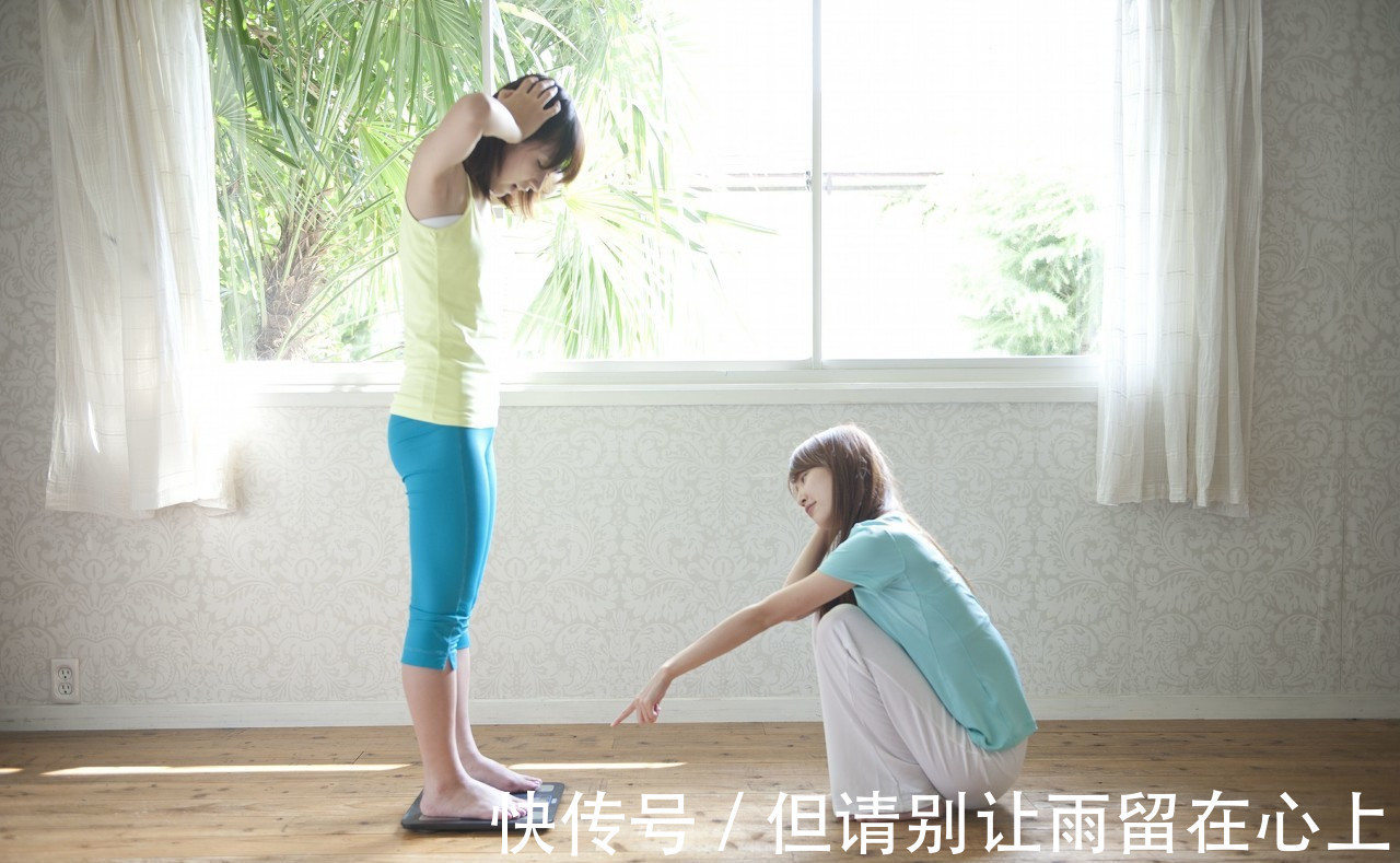 胃部|胃癌早期不痒不疼，饭后若有4个“异常”，可能需要就医了