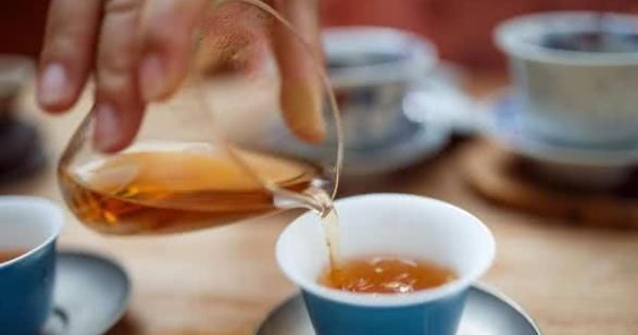 咖啡因|喝茶对你的身体有哪些好处?医生提醒:其实有6类人,不宜喝茶!