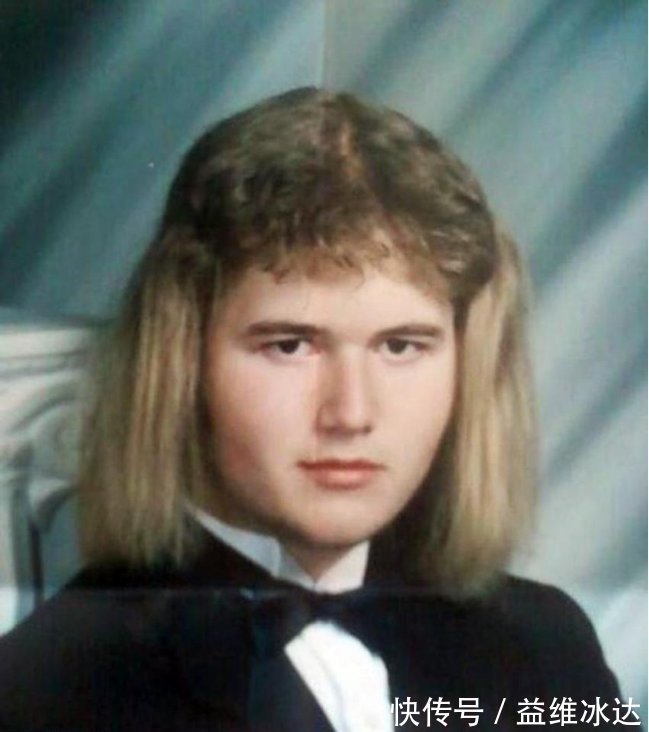 卷毛 最失败发型:卷毛在中间,刘海挂两边哈哈哈,你是男是女呀?