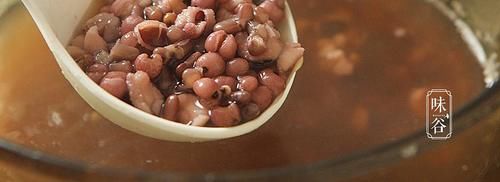 春天湿漉漉,这粥要多喝,做法简单又营养,祛湿解乏,人都清爽了