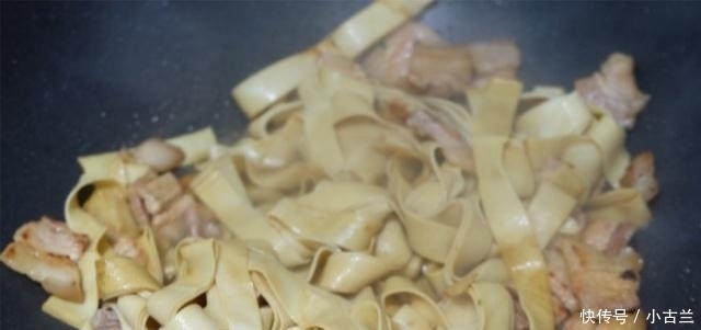 身高|表弟12岁身高1米7,就是爱吃“它”,吃再多不会腻,个子还在窜