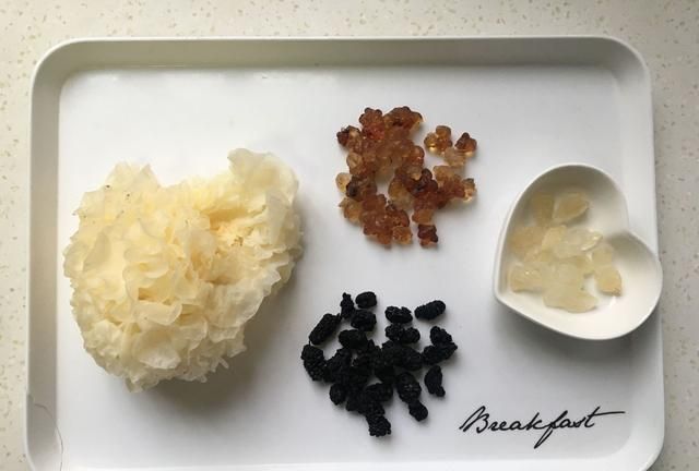 早餐|天冷女人要好好爱自己,每天早餐一碗汤羹,软糯清甜,十元煮一锅