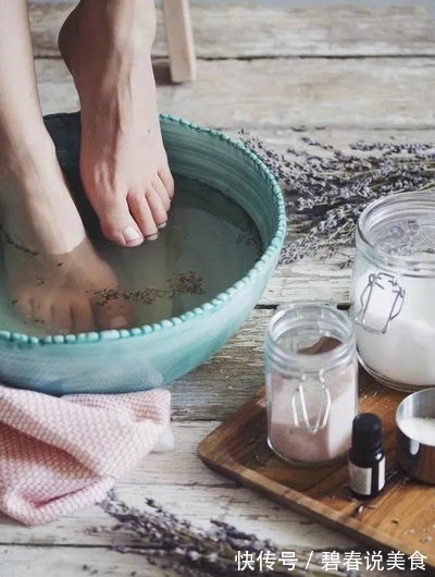 香菜根|这些厨房“边角料”是天然感冒药,不花一分钱轻松治感冒,再也不用去药店了