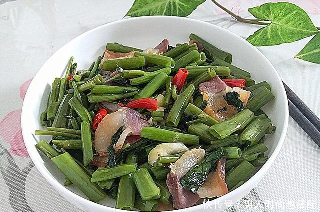  秋天|秋天多吃此菜，维生素高于大白菜，清热解毒润肠通便，2块钱一捆