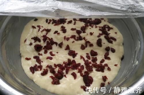 发糕|玉米面最好吃的做法,筷子一搅,手不沾面就能做好,比蛋糕还好吃