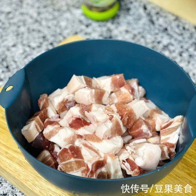 年夜饭｜连汤汁都不会放过的红烧肉卤蛋