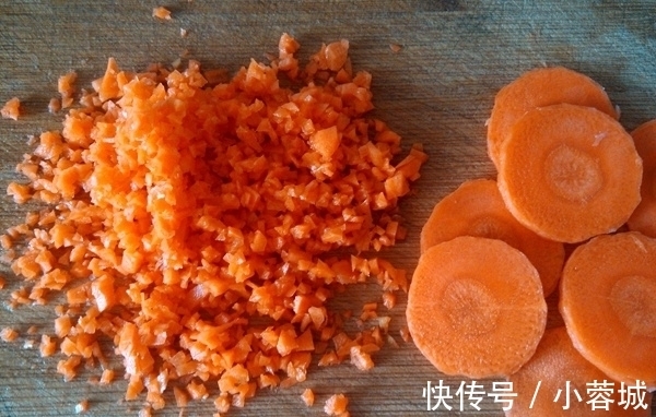 豆瓣酱|豆腐又出新做法,女儿一次吃一盘,“天然长高食谱”,预防近视!