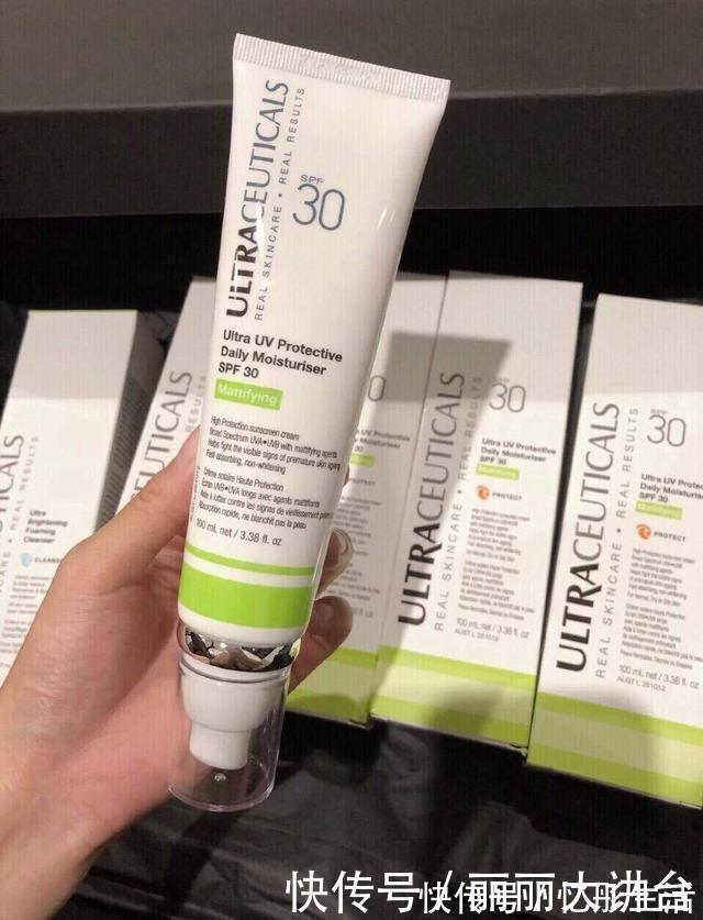 妙招|想拥有光滑细嫩的肌肤那这几个去闭口的“小妙招”,你要知道