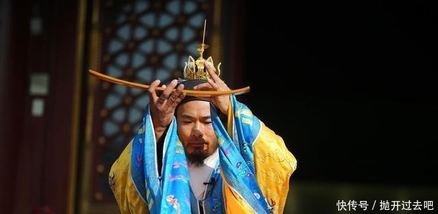 用尽|铁鞭道士法术超强,为了子孙,晚年尽力争取富贵,导致福报用尽!