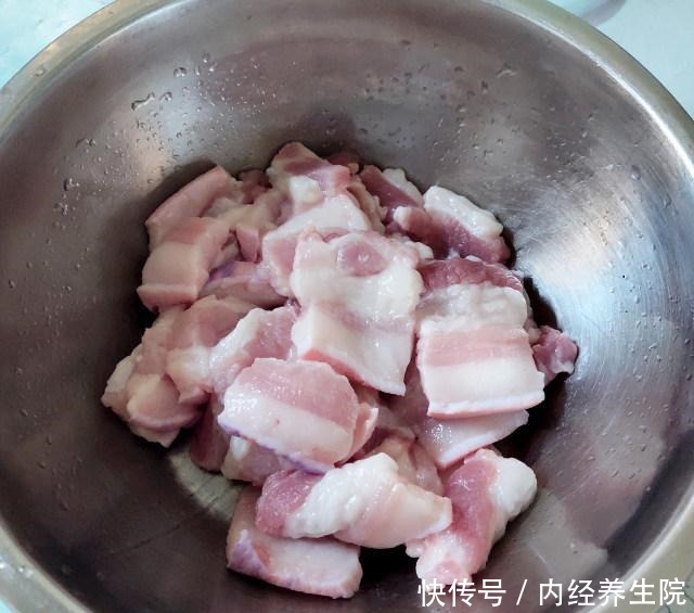 空气炸锅烤蜜汁五花肉，厚切的五花肉，吃得过瘾