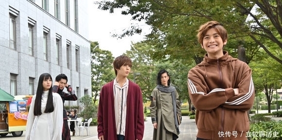 冬季|《假面骑士》01冬季剧场版,飞电社长成AR零一,怪不得伊兹不在或人身边