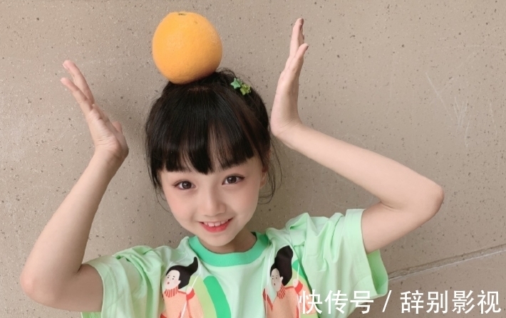 鄧倫|8歲阿拉蕾同框董力，“小山竹”近照曝光，鄧倫寵愛的女孩長大了