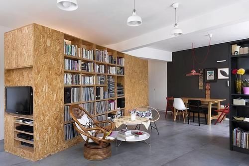 客厅|客厅做了一个超大柜子,一边是电视墙,一边是大书柜,确实很实用