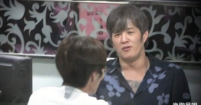 “胜和一哥”江湖划水史:暗杠双鹰青,明削白头仔,斗法胡须勇