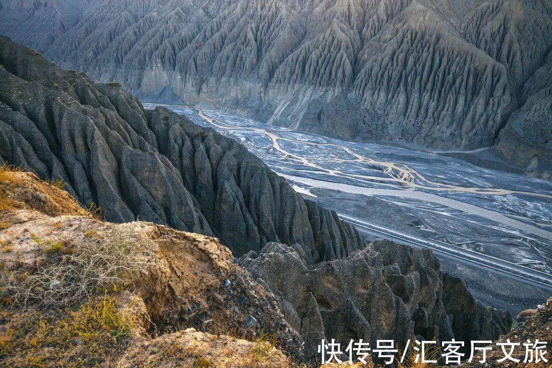 魔鬼城|不是伊犁，不是喀纳斯！这座新疆小城莫名地火了