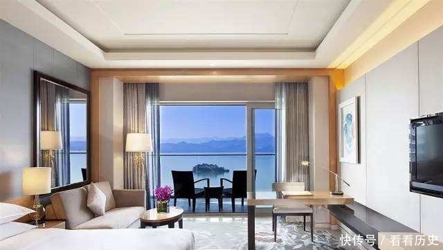 太湖|我国首个水上七星级酒店，外观被人戏称“马桶盖”，却成地标建筑