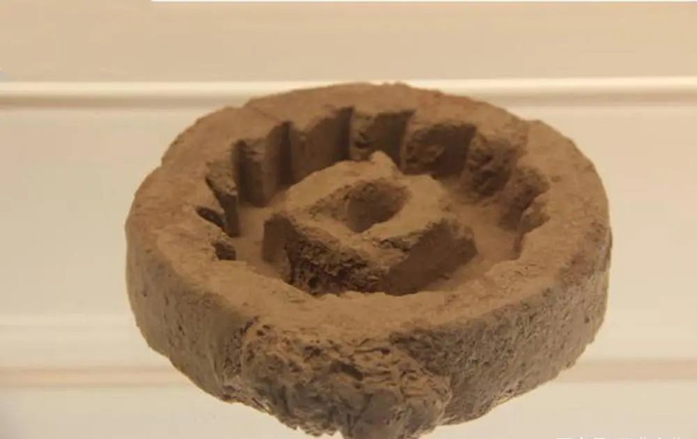 青铜齿轮$汉文帝霸陵出土青铜齿轮,工艺精湛极具现代感,汉朝人用它做什么