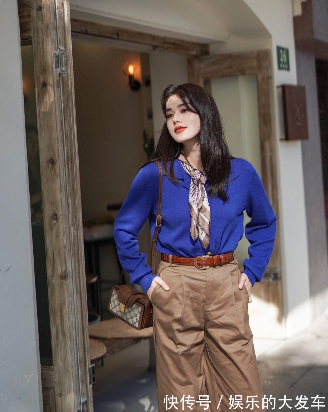 针织衫 真正洋气的女人,秋天都借鉴这几组穿搭公式,日常实用又百搭