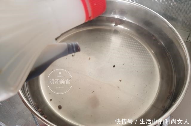  旱黄瓜|腌酸辣黄瓜时，用这种醋代替白醋，腌出的黄瓜有果香味，口感特棒