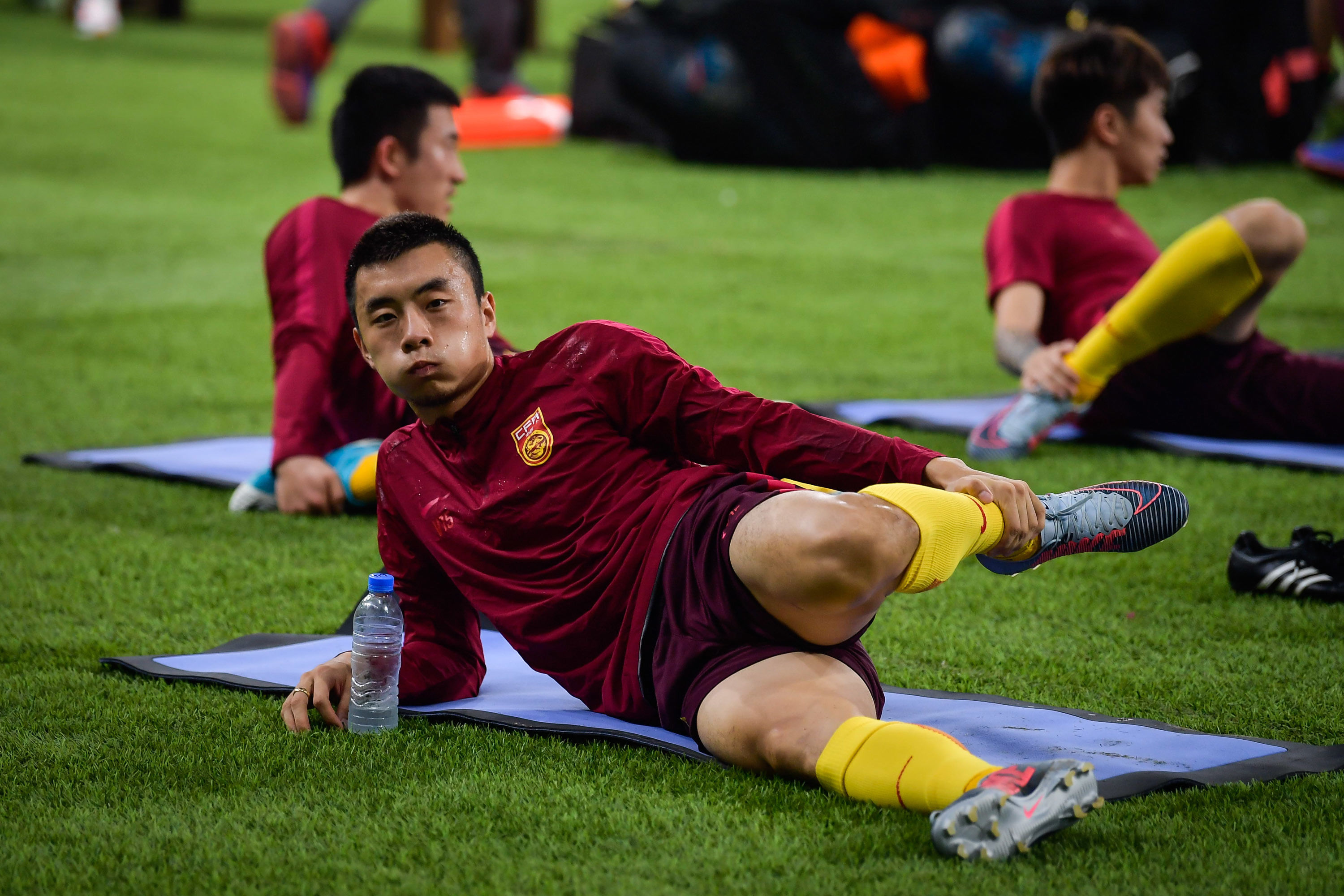 中国足球|沪媒：国足要想进世界杯，问题最终还是得靠本土球员来解决