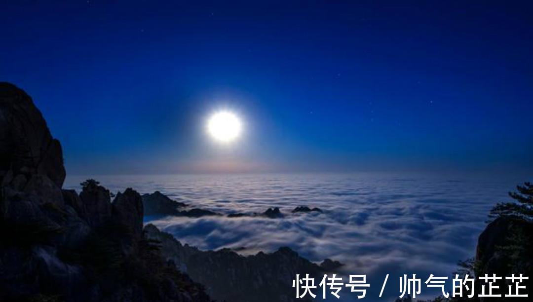 袁中道#明朝才子袁中道一首抒情诗,只有短短的20个字,却美得令人心醉!