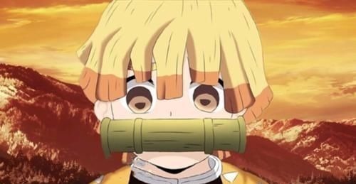 岩柱|鬼灭之刃当全员咬竹子炭治郎很萌,岩柱在哭,他却很像祢豆子