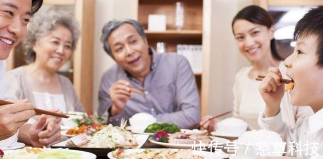 宜静|饭后半小时是养生的黄金时期,坚持做好4件事,健康长寿等着你