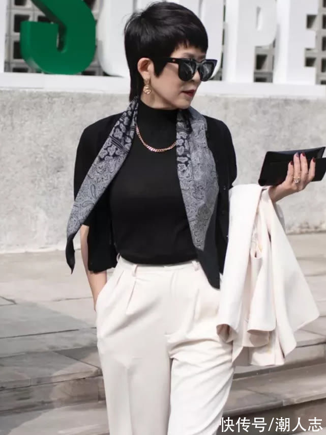 搭配 4、50岁女人，国庆出游别穿一身花！这3种颜色搭配，显白又高级