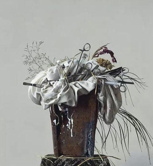 垃圾堆$他画一个“垃圾堆”,却卖了4370万,网友不解,专家暗藏个惨案