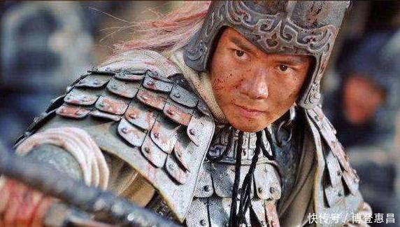枭雄|一代枭雄诸葛亮的心腹，不是武力超群的赵云，而是难成大器的他！