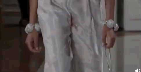 87岁的阿玛尼老爷子，依然是把高级做得最优雅的人|T型台 | shine