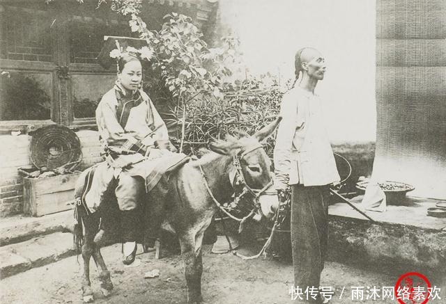 骡子|慈禧时代老照片:贵妇吸鸦片 骡子抬轿