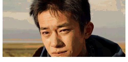 千玺|易烊千玺“新面孔”曝光!两部新作即将亮相,有望成为圈层骄傲!