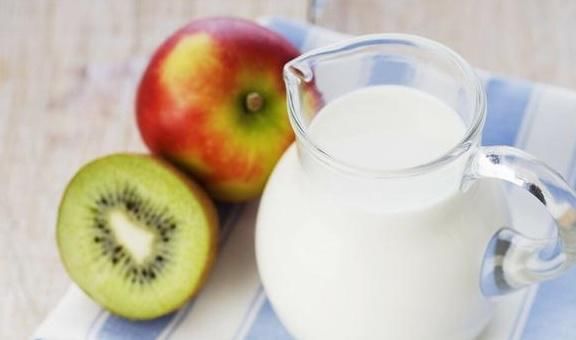 蛋黄|一杯牛奶,2个蛋黄,教你牛奶新吃法,滑嫩又柔软,孩子抢着吃