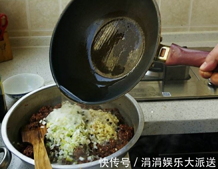 饺子馅的万能做法，6样料缺一不可，口诀记顺序，一次拌好各种馅