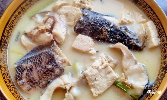 厨娘|冬季遇到此鱼，我从不手软，肉厚刺少营养高，炖豆腐吃鲜美又滋补