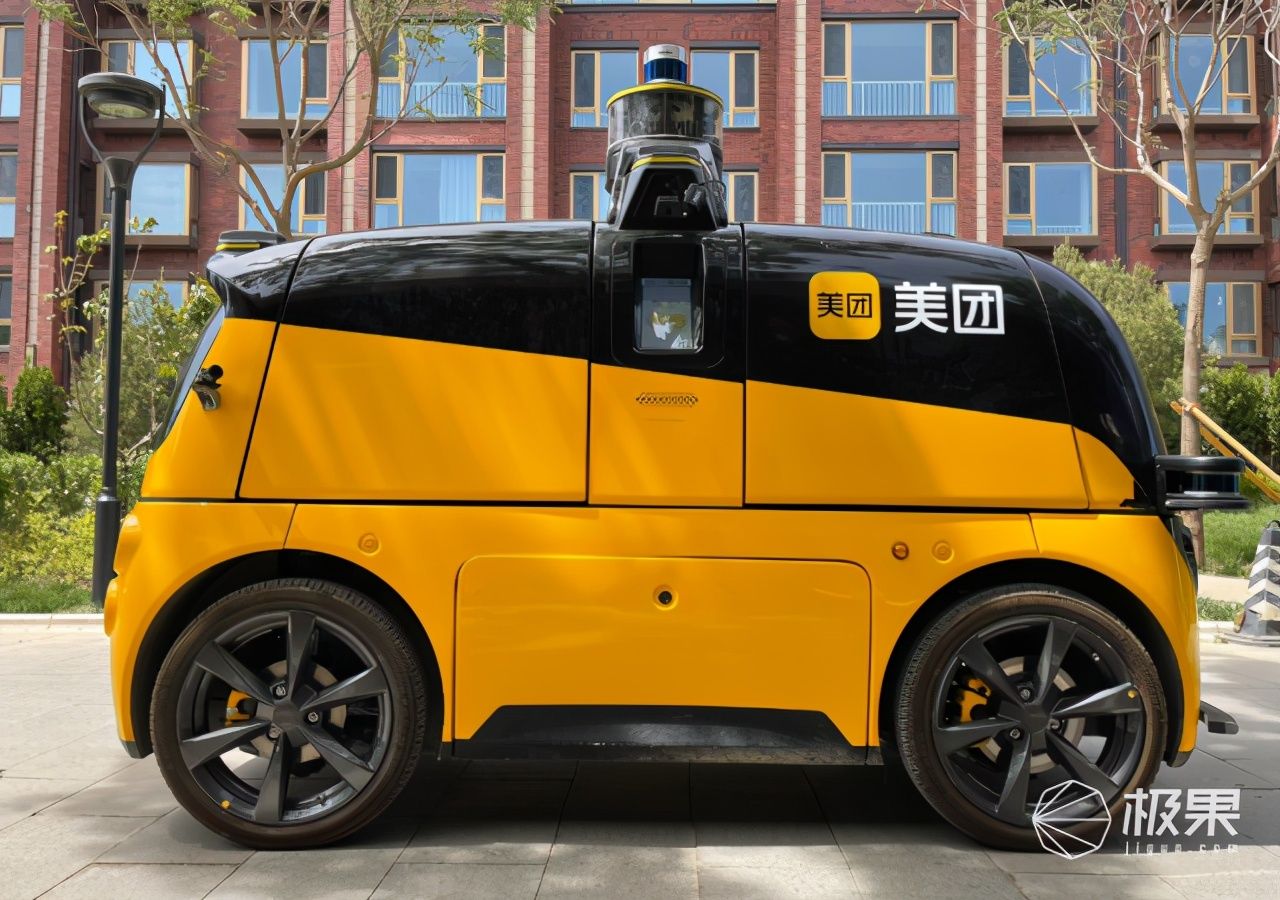 美团造了辆「面包车」！不用人，自己上路送外卖