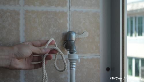 对半折|水管漏水怎么办?只需一根绳子就能轻松搞定,结实不漏水,都学学
