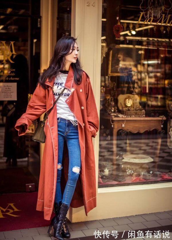搭配 入冬后火了一种新搭配:叫“上身贵妇+下身村姑”,明星也这么穿