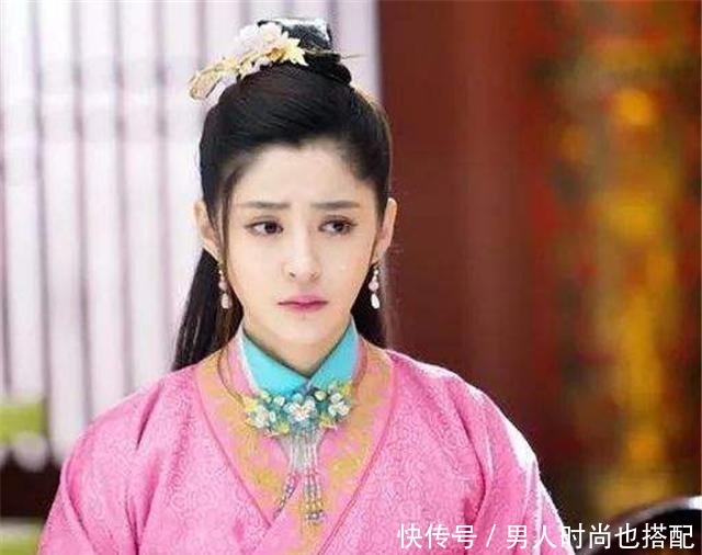 进门|夫君纳妾，妻子提刀赶去，进门后却放下刀，说了八个字引用至今