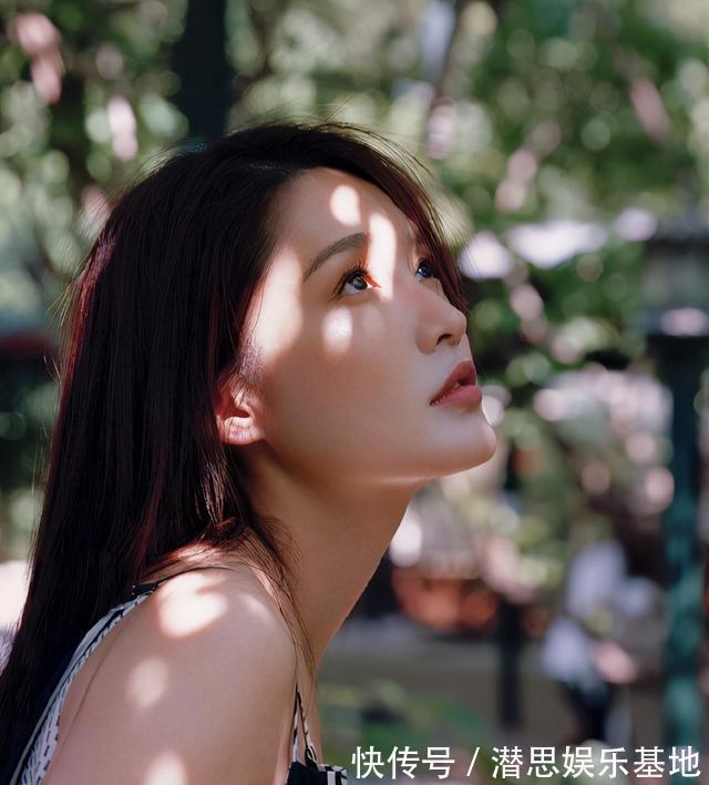 女人味|你是“直发”好看,还是“卷发”好看,主要从以下4个方面去判断