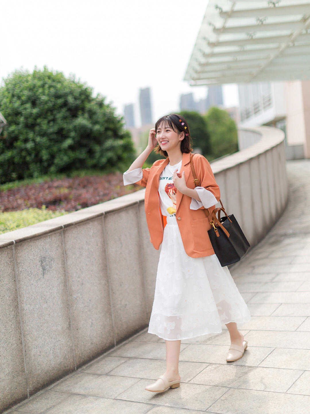 时尚博主|秋天穿衣几个显瘦的小技巧？微胖女孩看过来，全是实用性强的