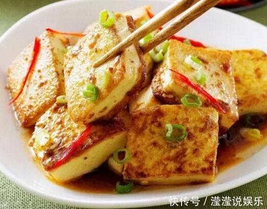 煎豆腐 直接用油煎就错了 多做一步 不粘锅不破皮 香嫩不易碎 煎豆腐 直接用油煎就错了 多做一步 不粘锅不破皮 香嫩不易碎