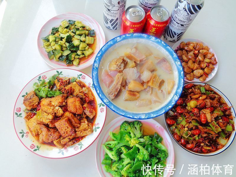 腊肉|我家五一大假过节饭，花钱不多，家人吃得开心，网友说仪式感真强