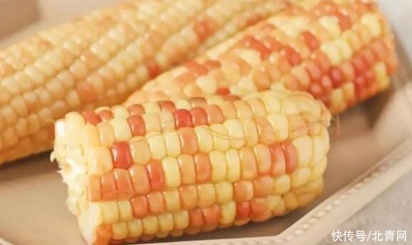 玉米这样吃最健康，“咸”煮玉米，更加甜