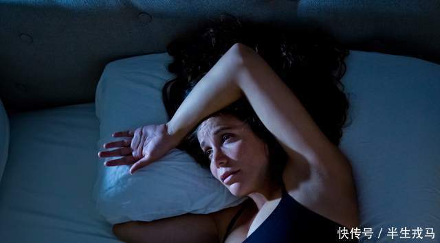 学会|学会这7个技巧,让你告别失眠,一觉睡到自然醒(年轻人必读)